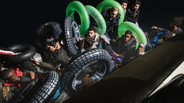 Türkiye Foto Muhabirleri Derneği'nin (TMFD), 35'incisini düzenlediği 'Yılın Basın Fotoğrafları 2020' yarışmasında ödüller sahiplerini buldu.

Yarışmaya Yunanistan üzerinden Avrupa'ya geçmeye çalışan sığınmacıların kareleri damgasını vurdu.