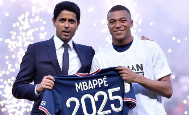 Transfermarkt, yaptığı son Premier League güncellemeyle birlikte dünyanın en değerli futbolcuları belli oldu. 100 milyon euroyu aşan en değerli futbolcular listesinde sadece Kylian Mbappe, Erling Haaland ve Real Madrid’den Vinicius Junior kaldılar.