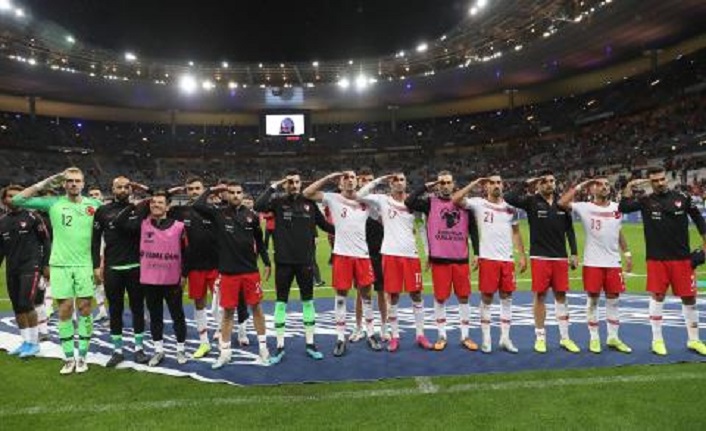 UEFA'dan asker selamı soruşturması