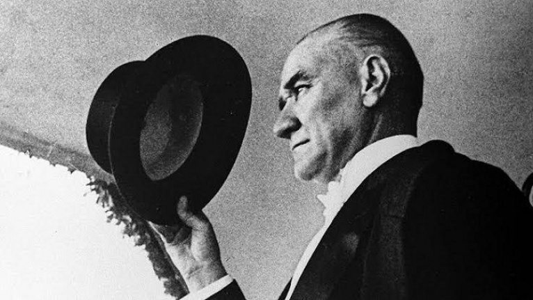 Atatürk hayata gözlerini kapadığı İstanbul’da özlemle anılacak