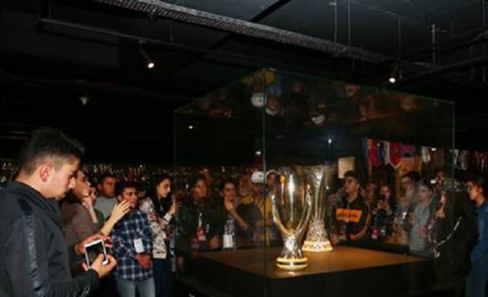 Türk Telekom Stadyumu genç misafirlerini ağırladı