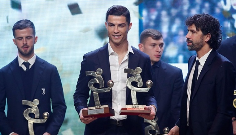 Seri A'da yılın futbolcusu Cristiano Ronaldo