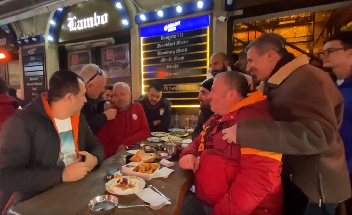 Taraftar Falcao Dan Memnun Mu Fenerbahce Galatasaray Derbisi Ne Olur Mayis Yaklasiyor Ajans 1905 Armanin Pesinde Bir Hayat The Life In Pursuit For An Emblem
