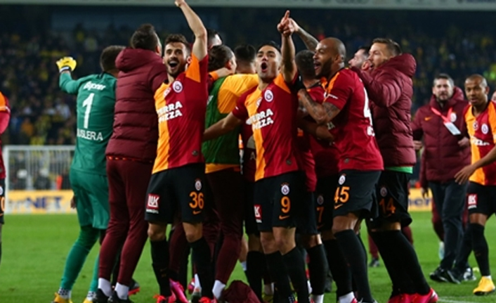 Galatasaray'da 4 imza birden!