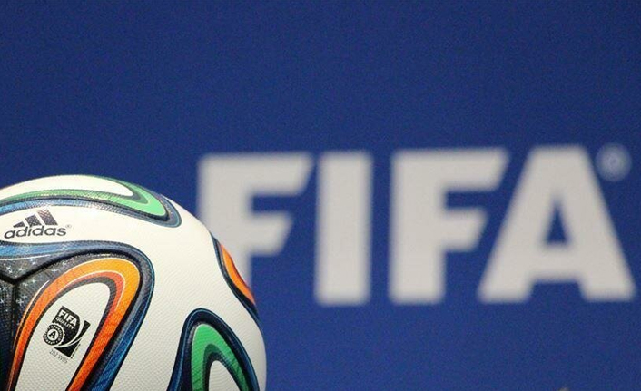 FIFA'dan yeni transfer dönemi kararı