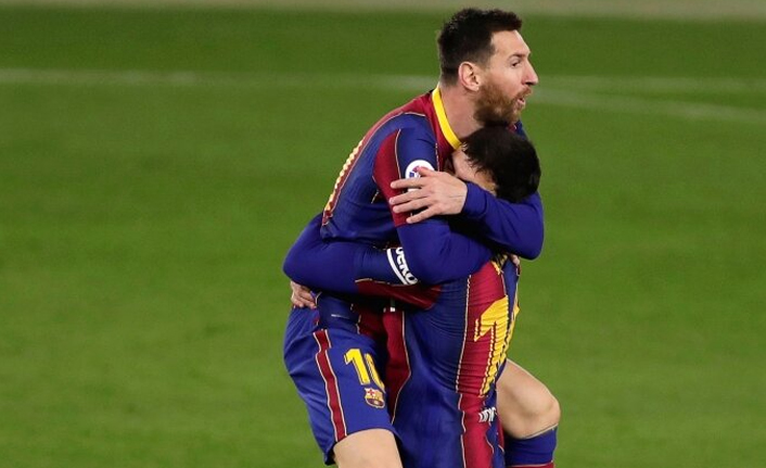 Leo Messi, Barcelona'yı yarışta tuttu