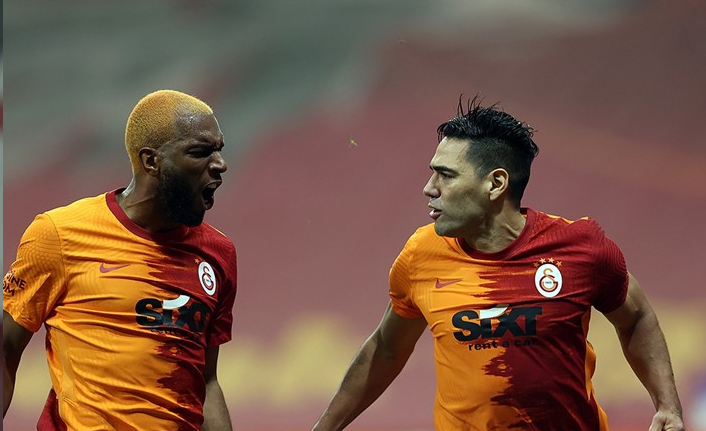 Galatasaray'dan Beşiktaş'a büyük üstünlük