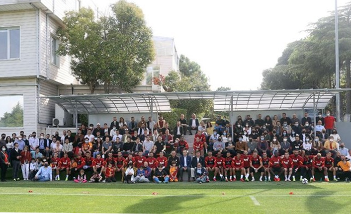 Galatasaray'da dev toplantı