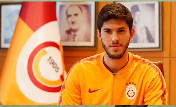 Galatasaray'ın genç kalecisi Batuhan Şen'e teklif yağıyor