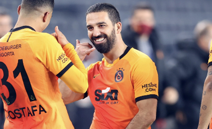 Galatasaray'da Arda Turan'ın yeni görevi!