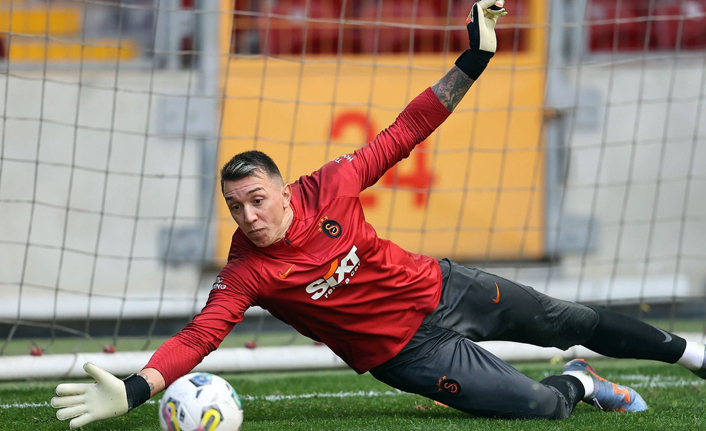 Muslera'dan sevindirici haber!