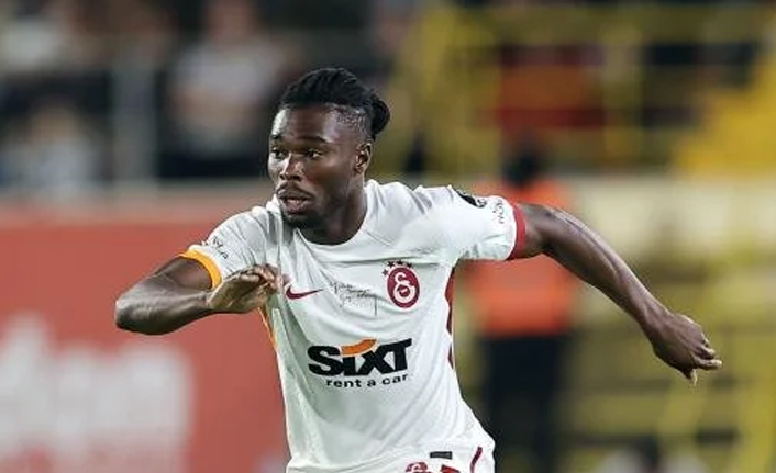 Galatasaray'da iki ayrılık kararı