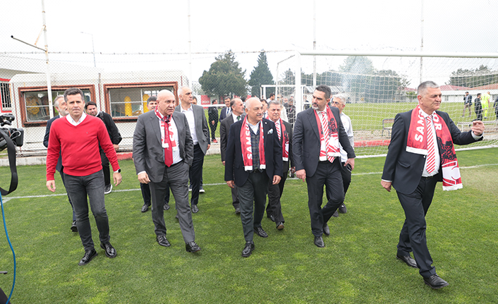 Mehmet Büyükekşi'den yabancı kuralı açıklaması!