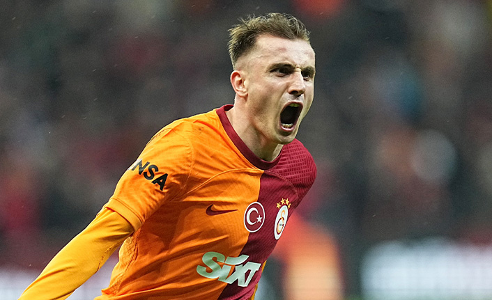 Kerem Aktürkoğlu, Sneijder'i yakaladı!