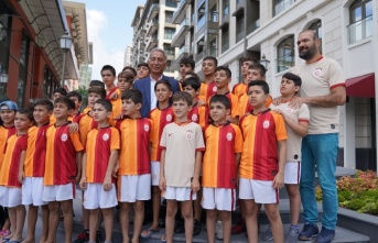 Nusaybin Galatasaray Futbol Okulu'ndan Adnan...