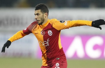 Galatasaray'da ilk yolcu Younes Belhanda