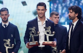 Seri A'da yılın futbolcusu Cristiano Ronaldo