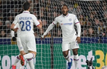 Chelsea kupada takılmadı: 2-1
