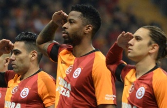 "Fedakarlık" yapan Galatasaray'da kalacak