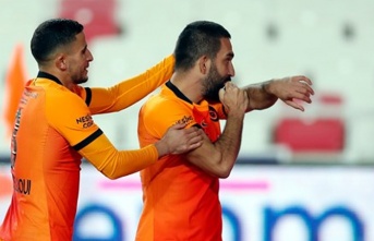 Sivasspor 1-2 Galatasaray (ARDA TURAN!!!, Belhanda Gol ve Asist)