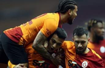 Galatasaray vitesi 8'e taktı! Mostafa Mohamed Şov!