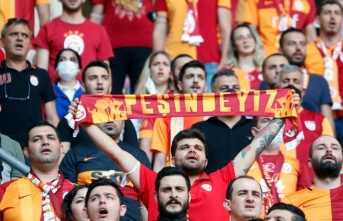 Galatasaray'da üç futbolcuya tepki