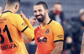Galatasaray'da Arda Turan'ın yeni görevi!