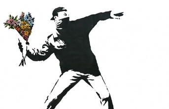 Banksy dünyaca ünlü lüks markaya savaş açtı