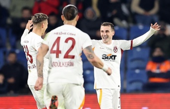 Galatasaray'da futbolcular boş durmuyor