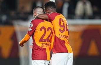 Cedric Bakambu'dan Okan Buruk'a: "Ben de varım!"
