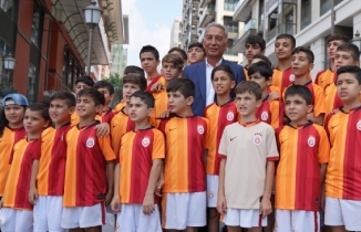 Adnan Polat'tan Özel Açıklamalar! "Galatasaray'ın Seçime İhtiyacı Yok"